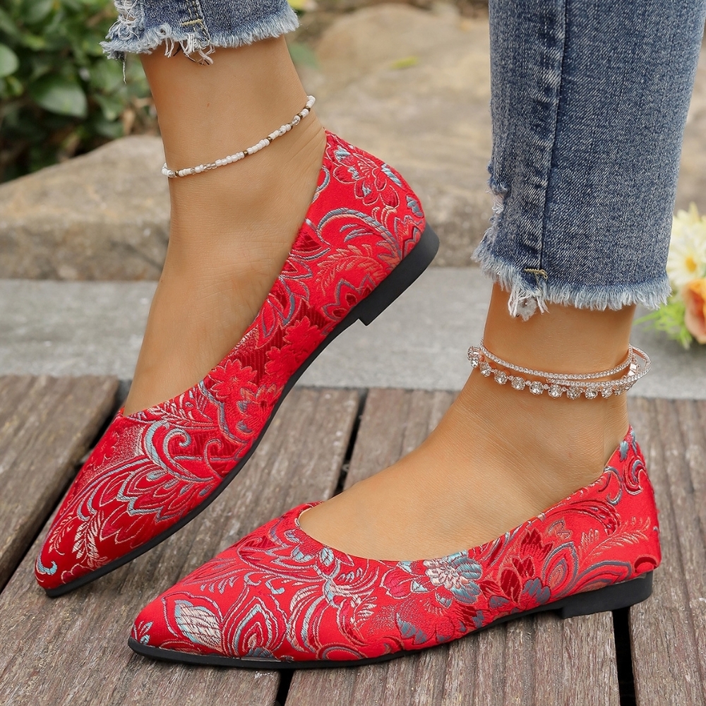 Red Floral Embroidered Women's Flats